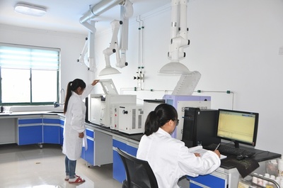 攜環(huán)保與經濟共達彼岸-安慶新媒體經濟行走進安慶鑫祥瑞環(huán)保科技